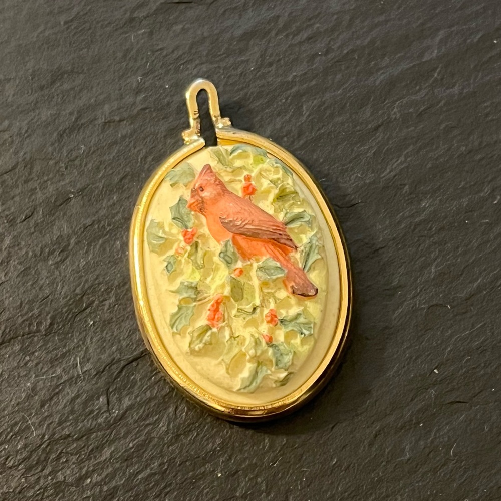 Vintage 1991 Hallmark Cardinal Holly Christmas Pendant in Gold Tone Hardware